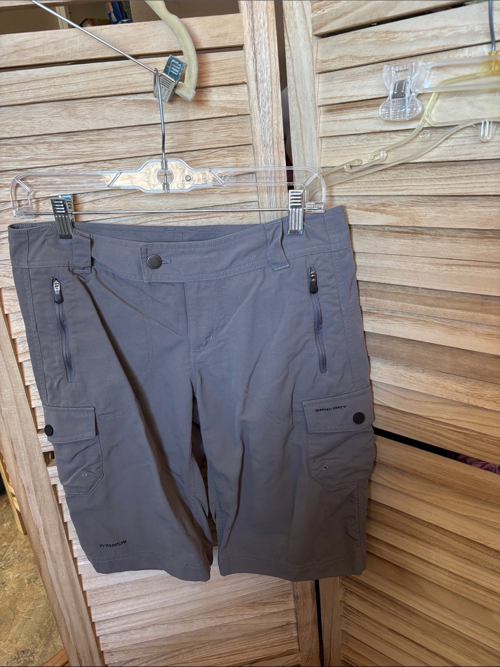 Columbia titanium Outdoor Cargo Shorts with Multiple Pockets 6